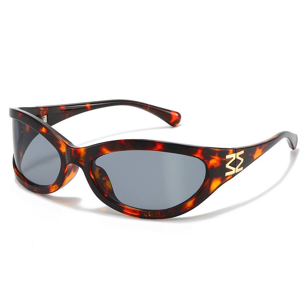 Sleek Cat-Eye Fashion Sunglasses Stornfield