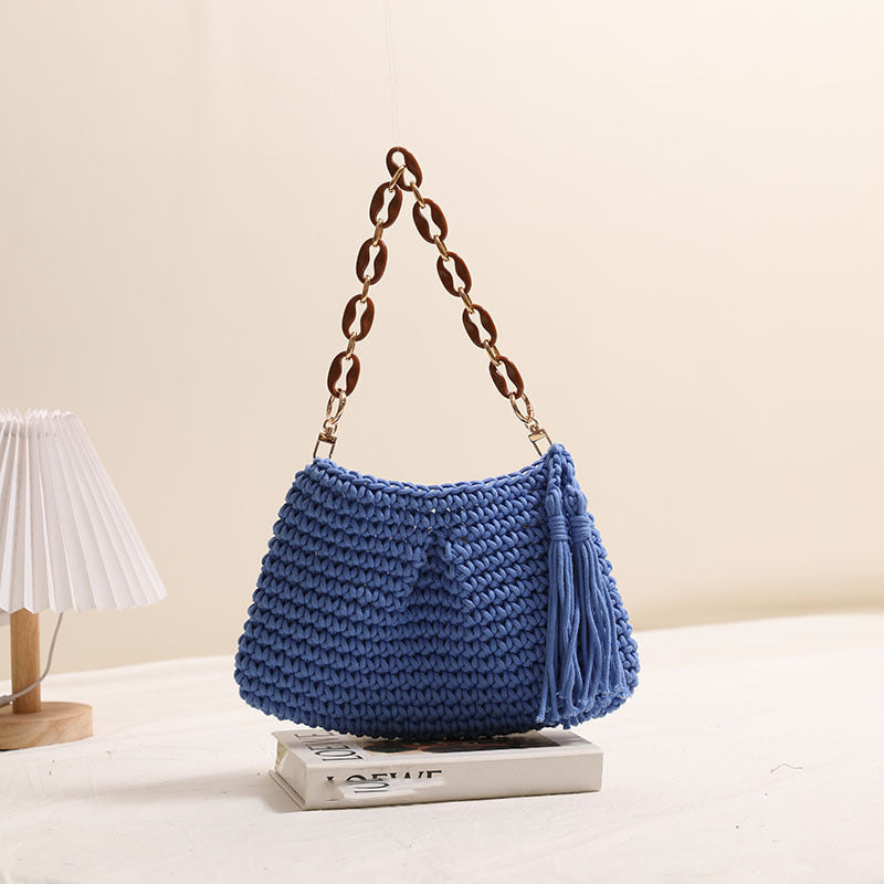 Handcrafted macrame bag with fashionable fringes Stornfield