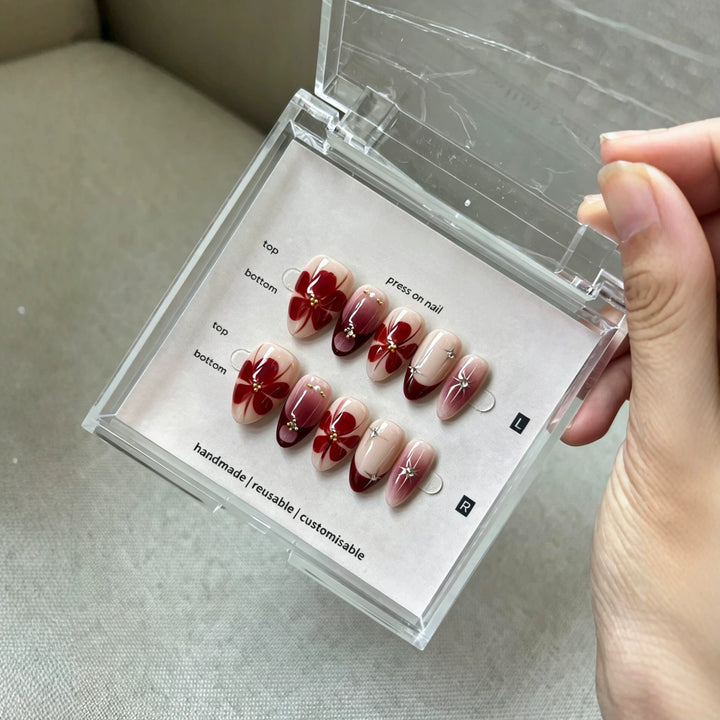 Artistic Press-On Nail Set with Floral Accents  1791773083