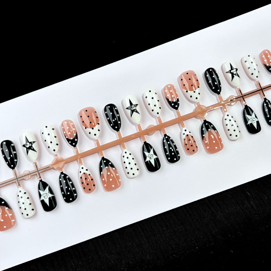 Artistic Press-On Nail Collection 1790745648