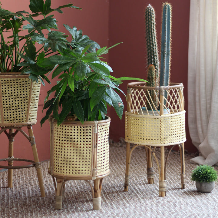 Stylish plant stand made of rattan Stornfield