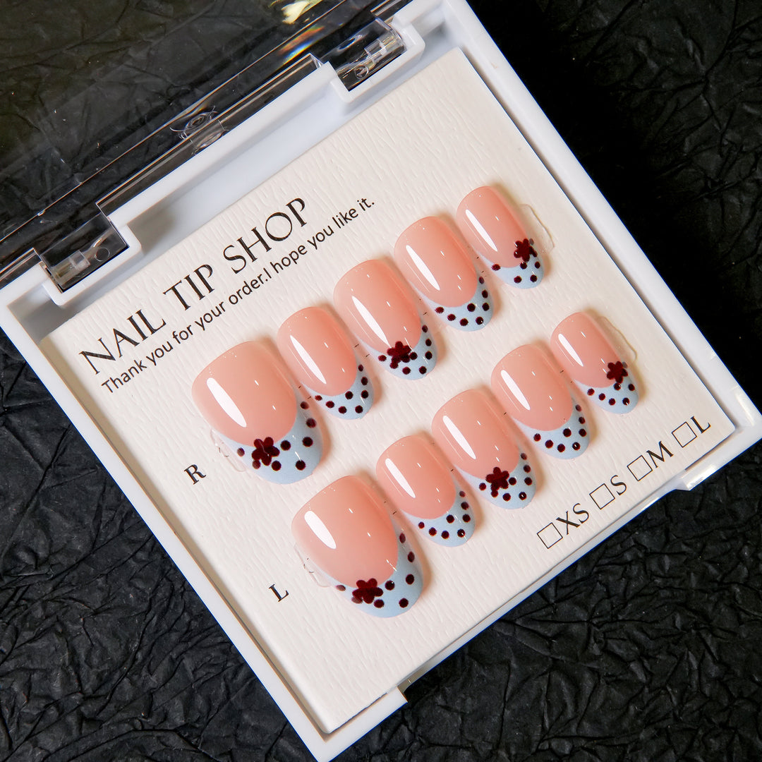 Decorative Press-On Nail Tips with Floral Designs