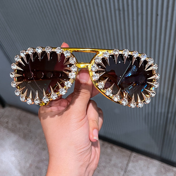 Women's sunglasses in a futuristic design with尖 crystal embellishments Stornfield
