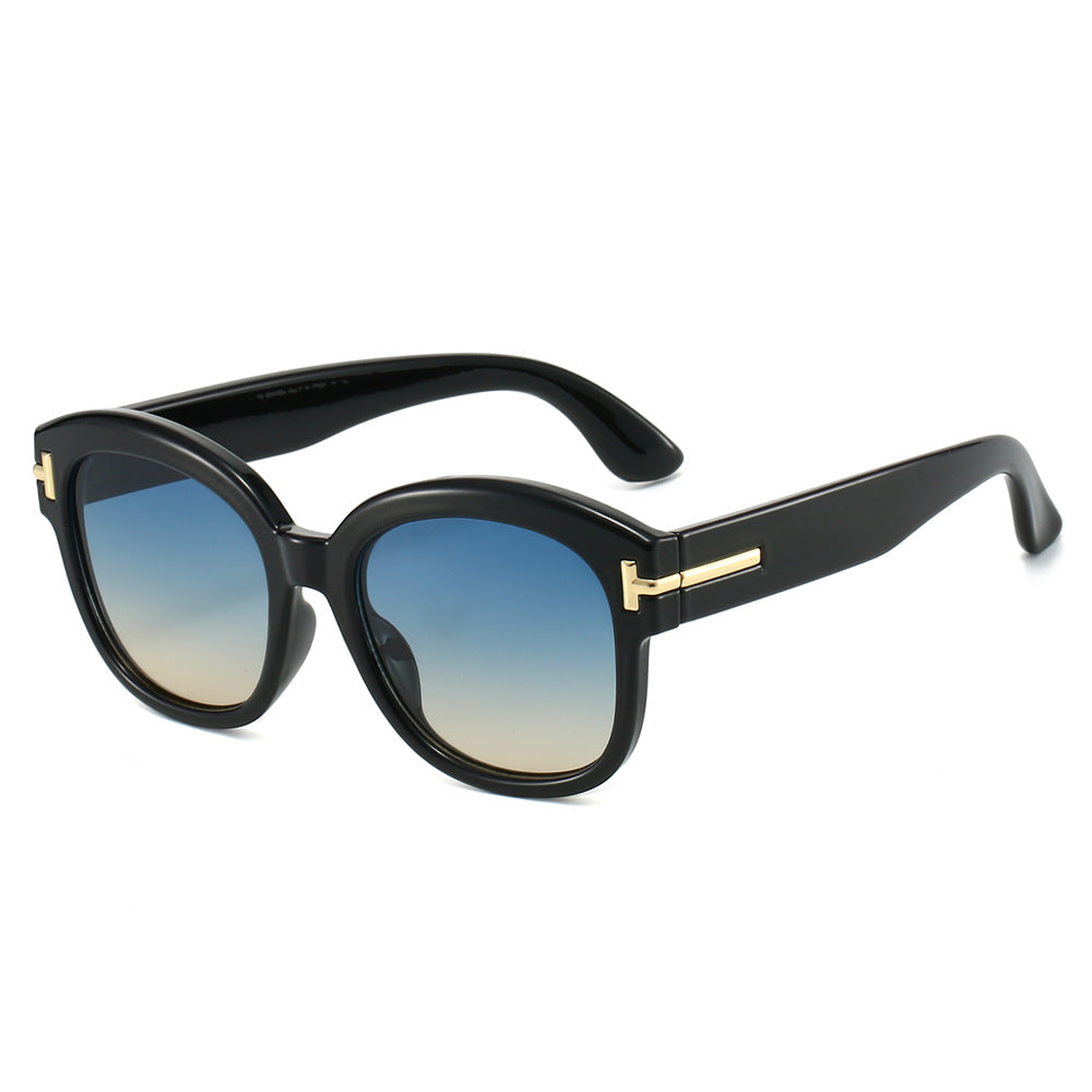 Chic Oversized Frame Sunglasses Stornfield