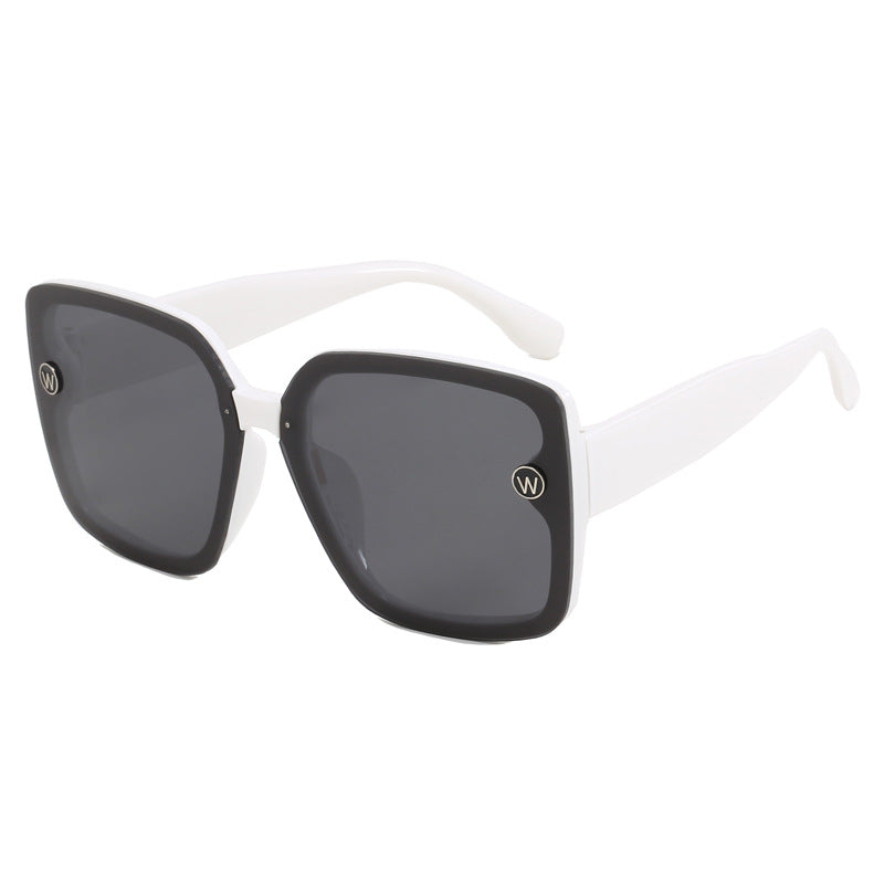 Women's fashionable square sunglasses with extravagant design Stornfield