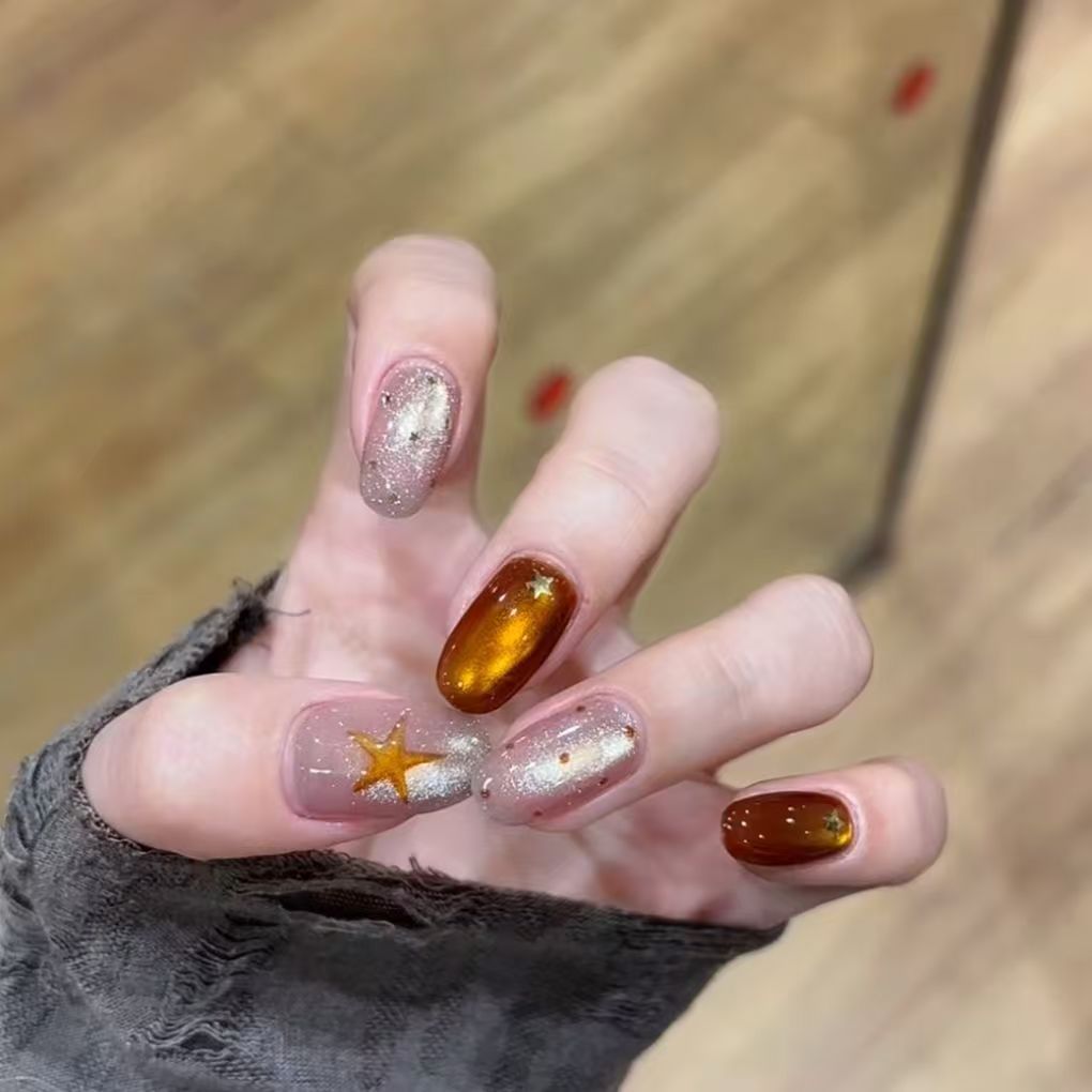 Glittery Ombré Nail Art Extensions
