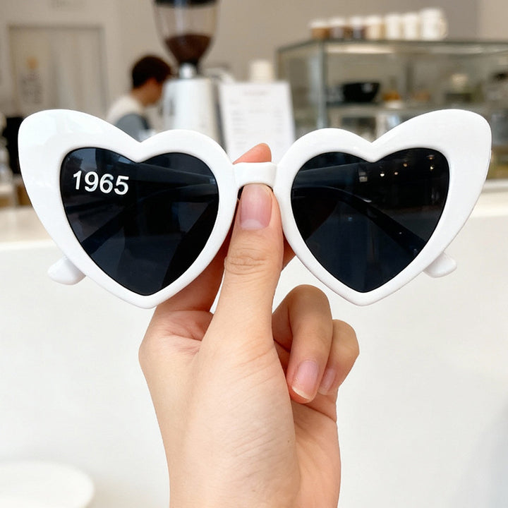 Stylish Heart-Frame Sunglasses Stornfield