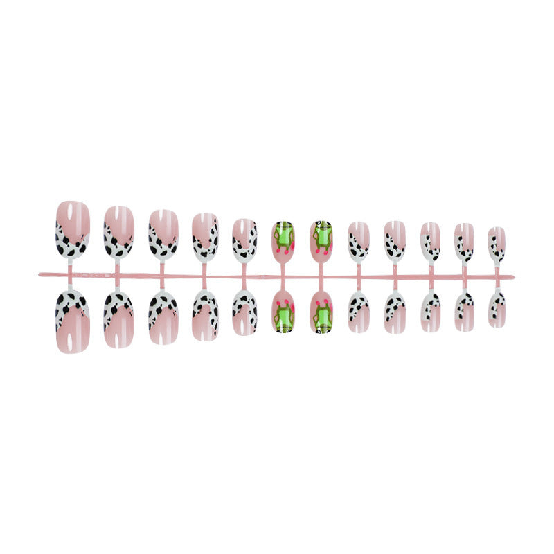 Artistic Animal-Themed Press-On Nail Set Stornfield