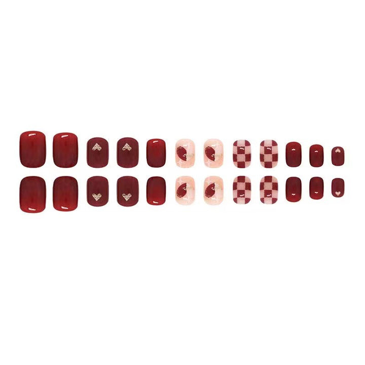Trendy nail art with elegant accents Stornfield