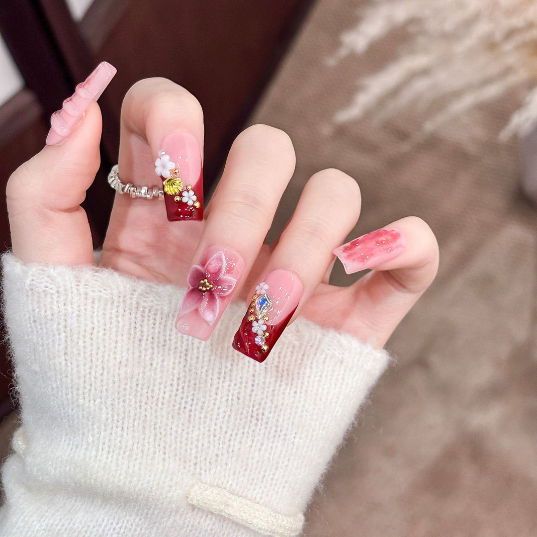 Floral Decorative Press-On Nail Tips