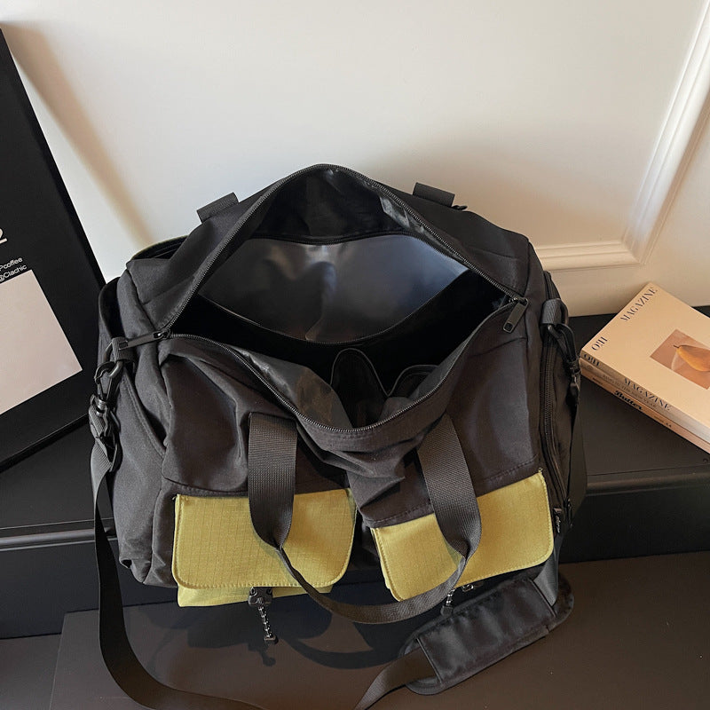 Multifunctional tote bag with comfortable shoulder padding and numerous outer pockets Stornfield