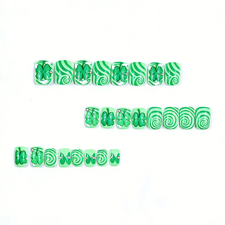 Festive Shamrock Nail Art Stornfield