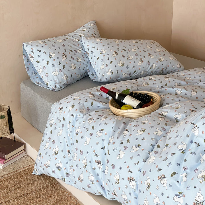 Children's cotton bedding set with cute dog all-over pattern and fine percale quality