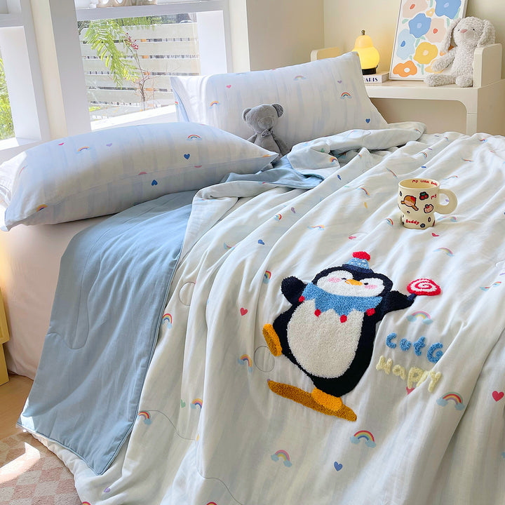 Women's cuddly blanket with cute bear design Stornfield