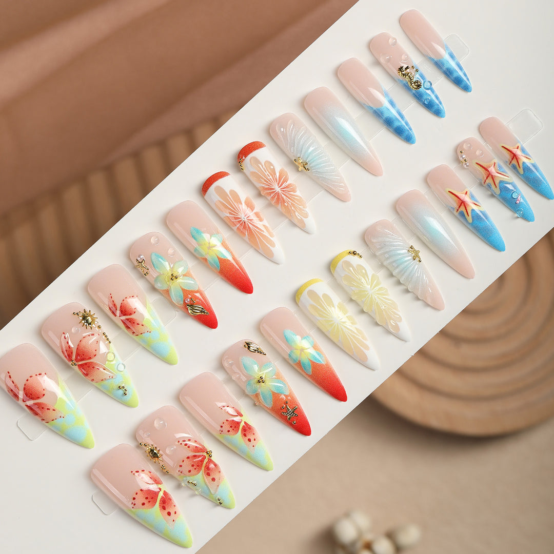 Artificial nail set with floral and maritime accents Stornfield