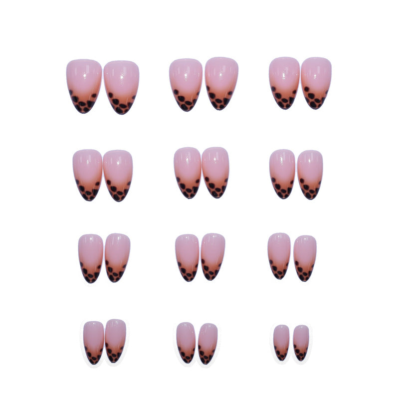 Elegant Press-On Nails with Animal Accents Stornfield