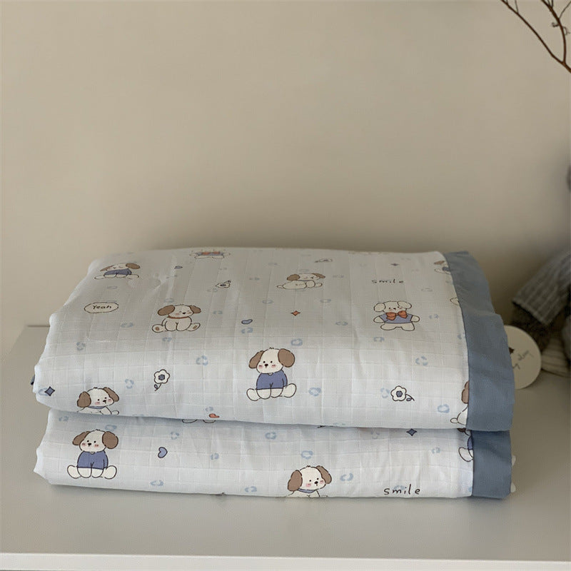 Soft muslin baby blanket with teddy design and double-layered gauze