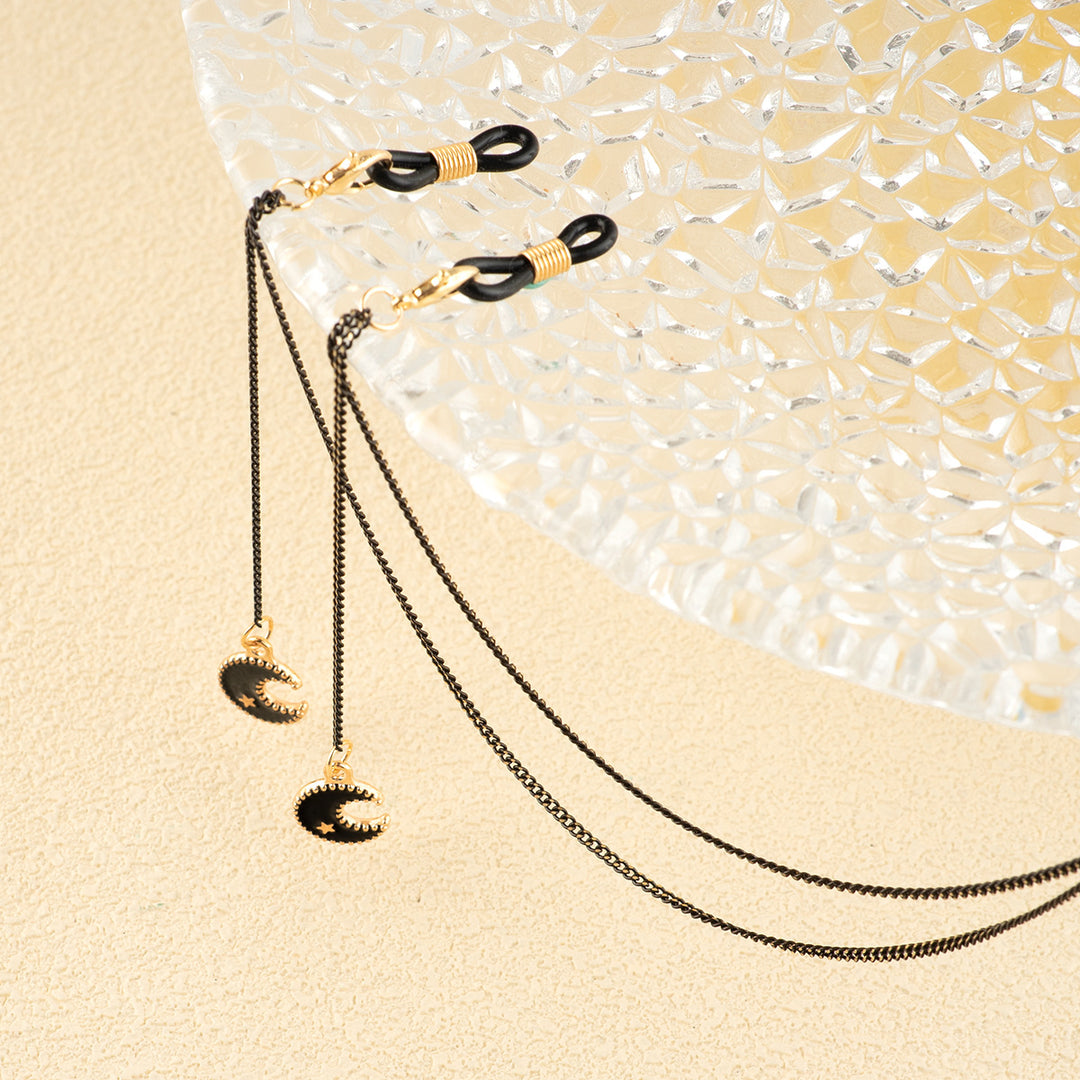 Chic Decorative Chain Eyewear Holder Stornfield