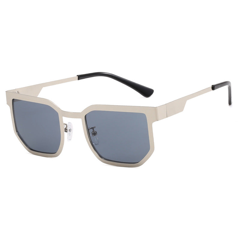 Ladies modern sunglasses in trendy rectangular design with narrow metal frame Stornfield