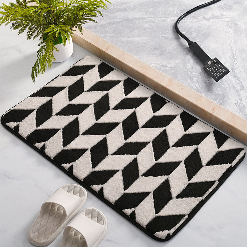 Geometric Pattern Bath Mat