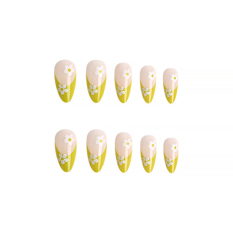 Artistic nails with flower design Stornfield