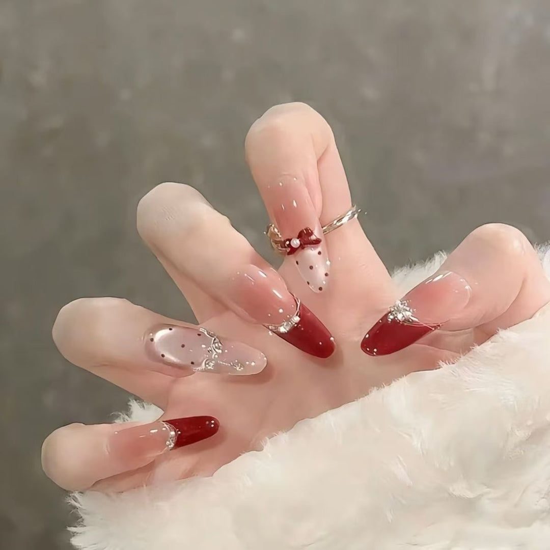 Artificial nails with elegant ombre look Stornfield