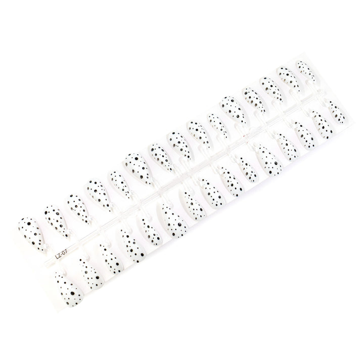 Elegant Pointed Press-On Nail Set