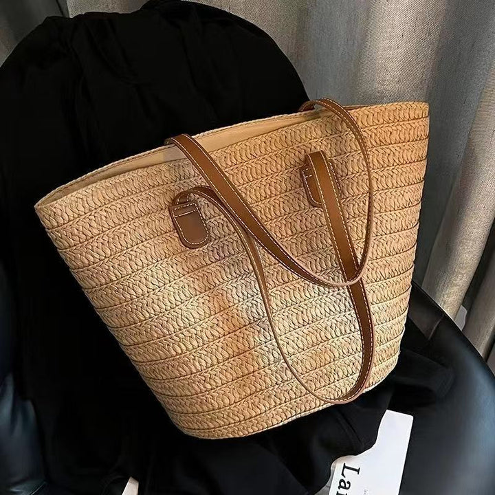 Elegant handbag with sophisticated fabric Stornfield