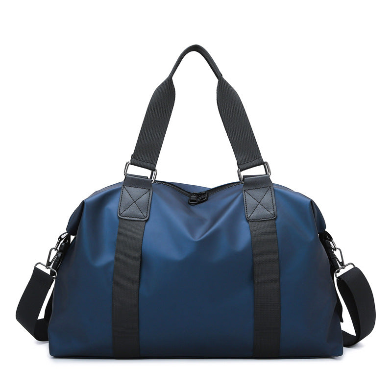Sporty travel bag with water-repellent properties and ergonomic carrying handles Stornfield