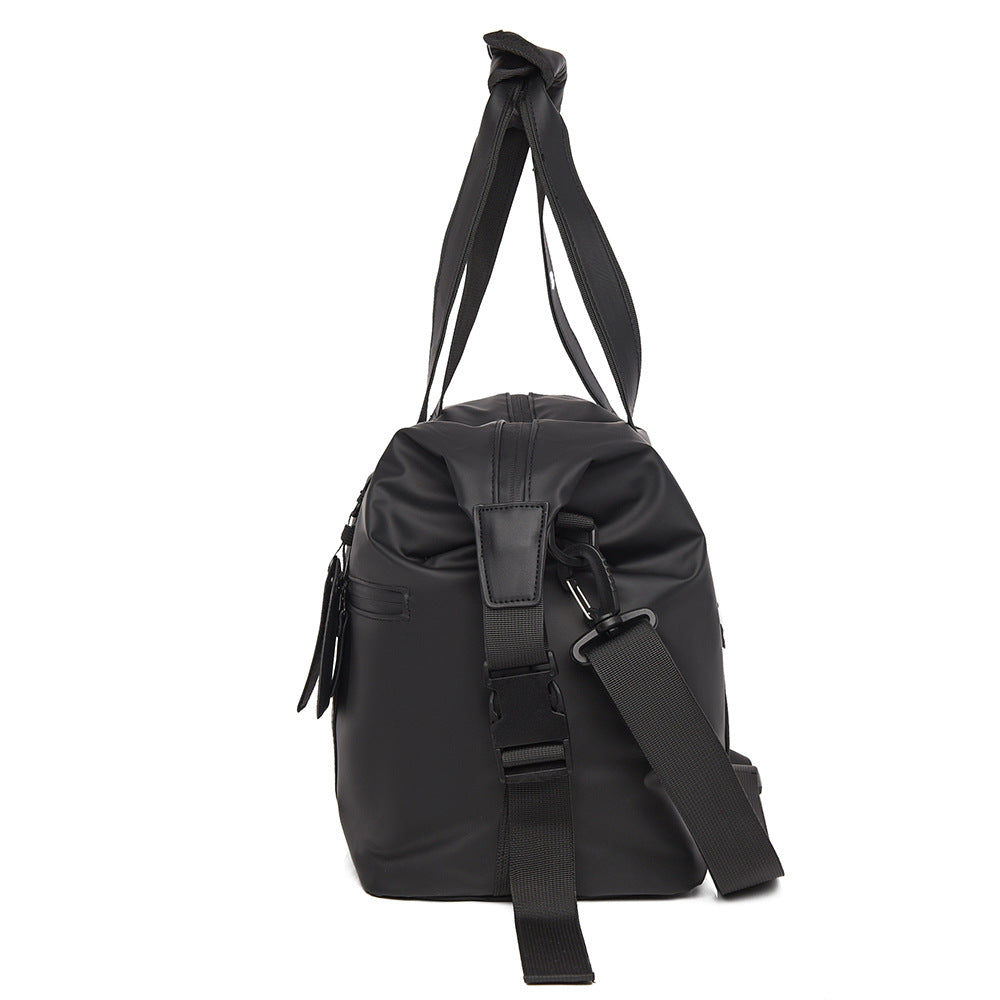 Sporty multibag with sturdy and water-repellent design Stornfield