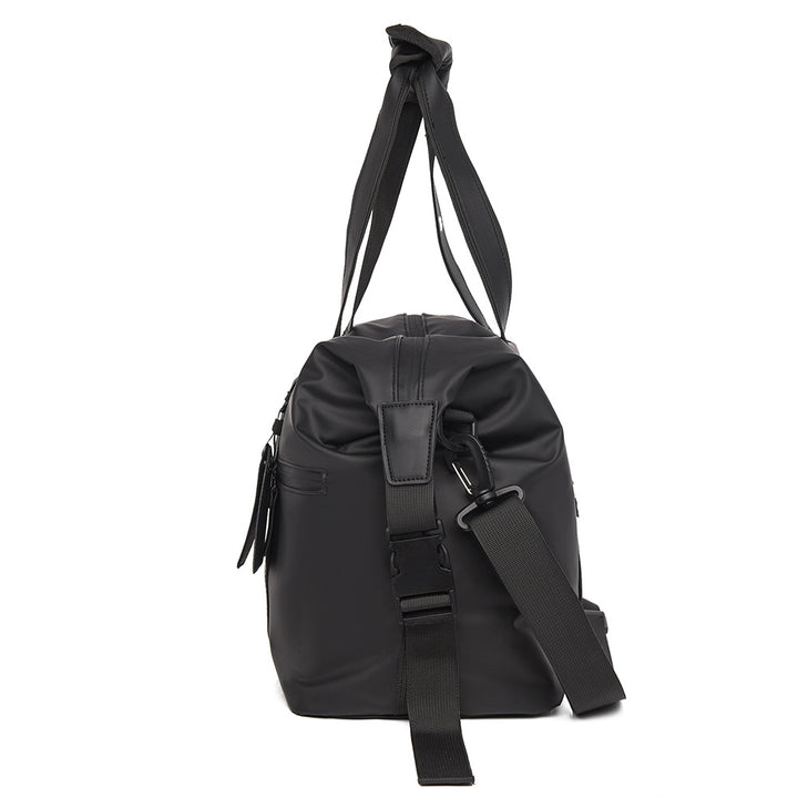 Sporty multibag with sturdy and water-repellent design Stornfield