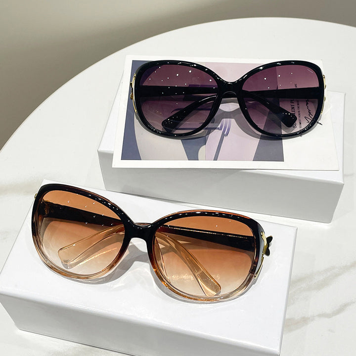 Women Oversized Sunglasses with Fashionable Gradient Design Stornfield