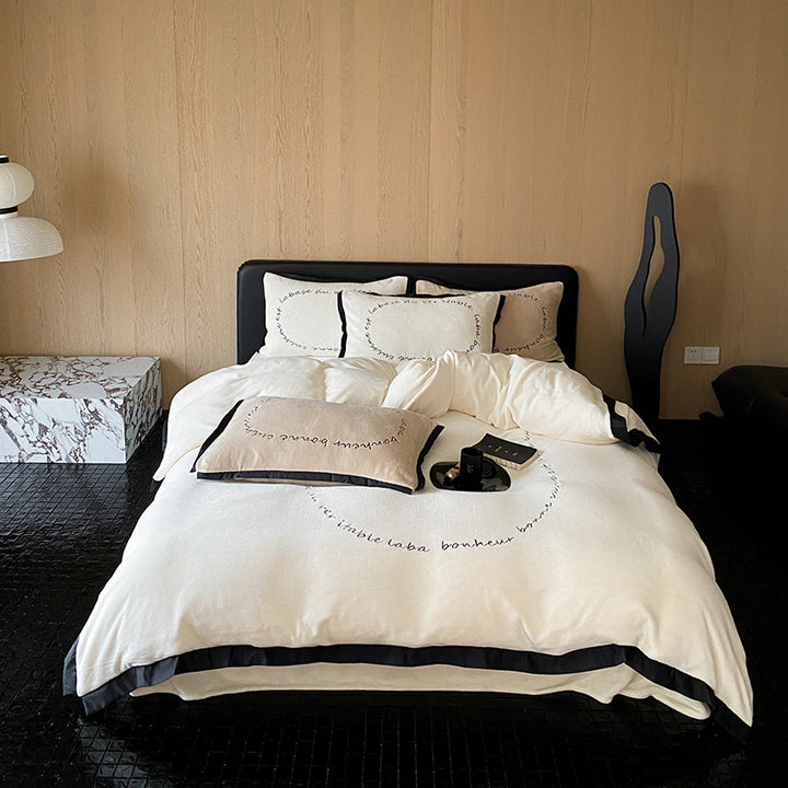 Bedding set cotton satin with contrasting piping and circular embroidery