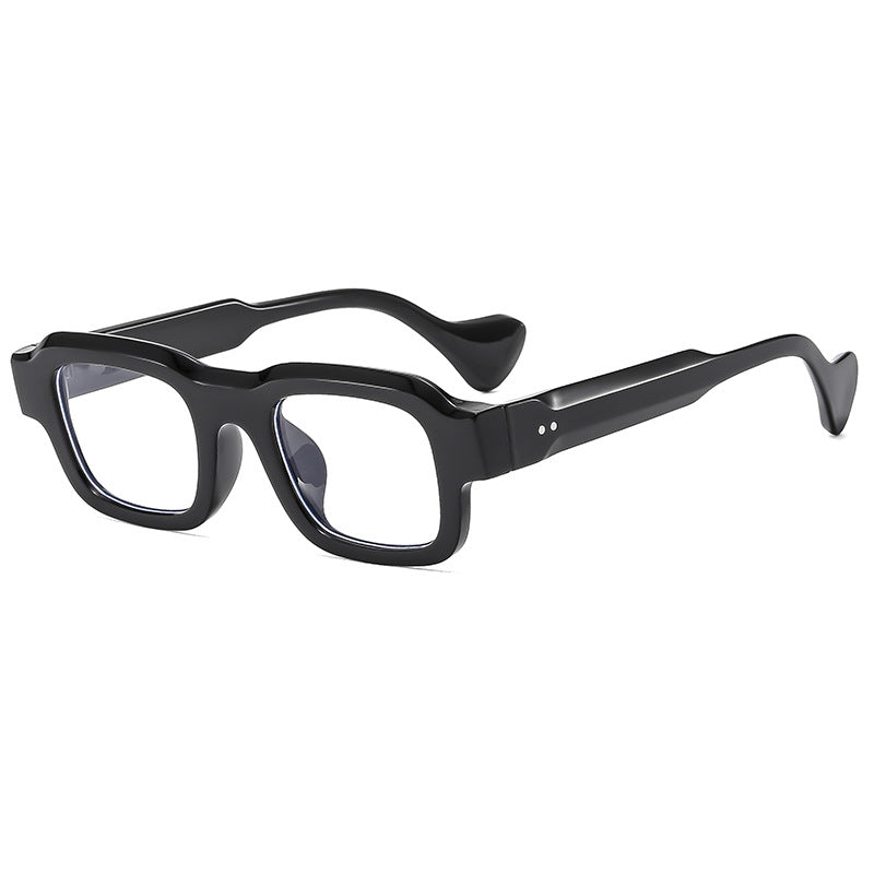 Women Retro-inspired sunglasses in striking design Stornfield