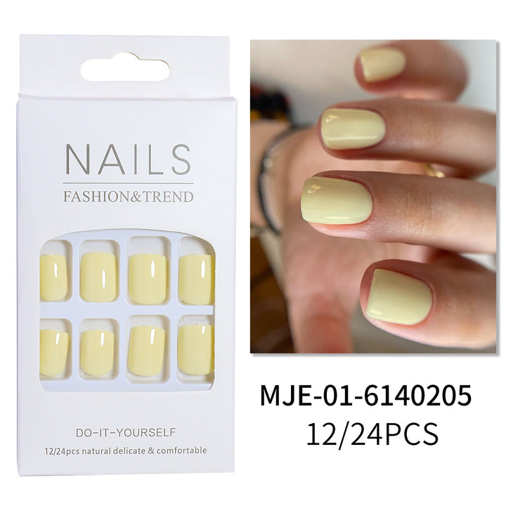 Glossy Press-On Nail Set with Elegant Design Stornfield