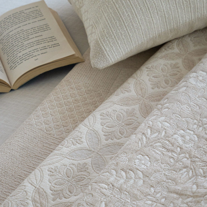 Reversible Textured Jacquard Cotton Coverlet with Button-Closure Pillowcase Set