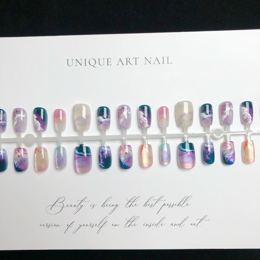 Artistic Marble-Design Press-On Nail Set