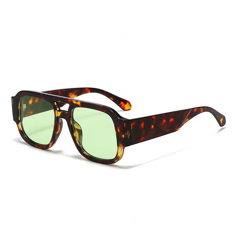 Unisex Bold Frame Retro Sunglasses Stornfield