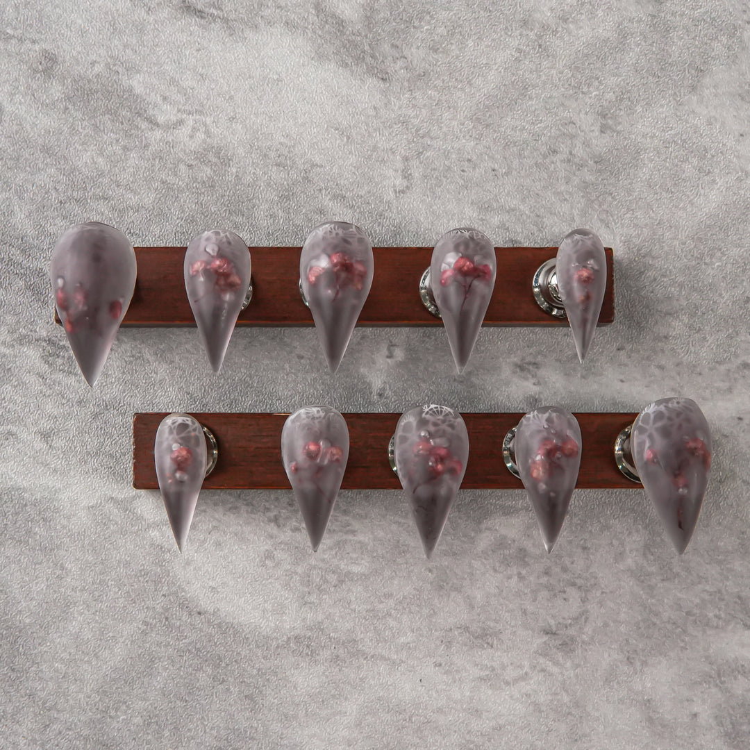 Artistic Stiletto Press-On Nail Kit