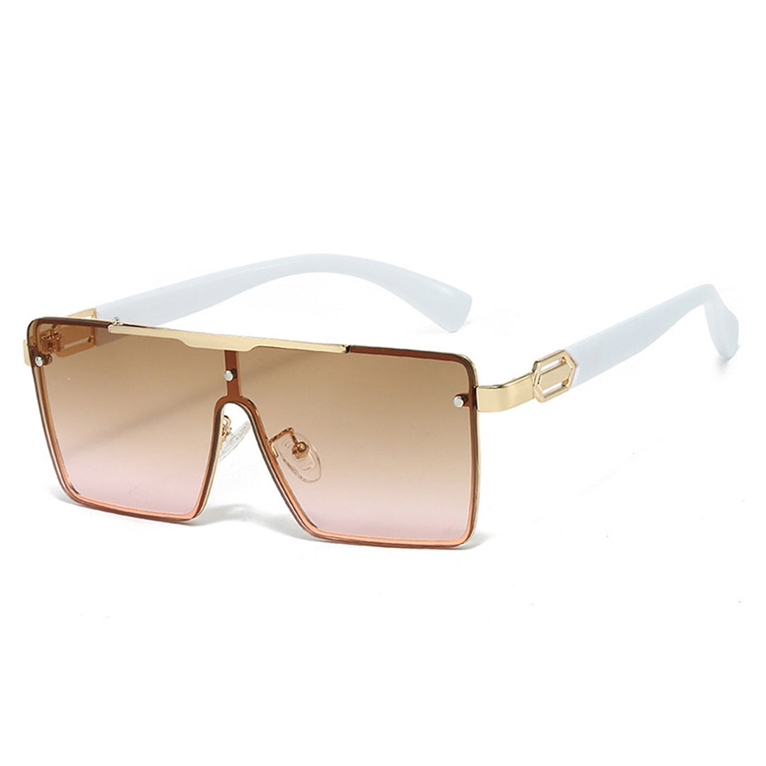 Women Fashionable Oversized Sunglasses in Exclusive Tortoiseshell Design Stornfield