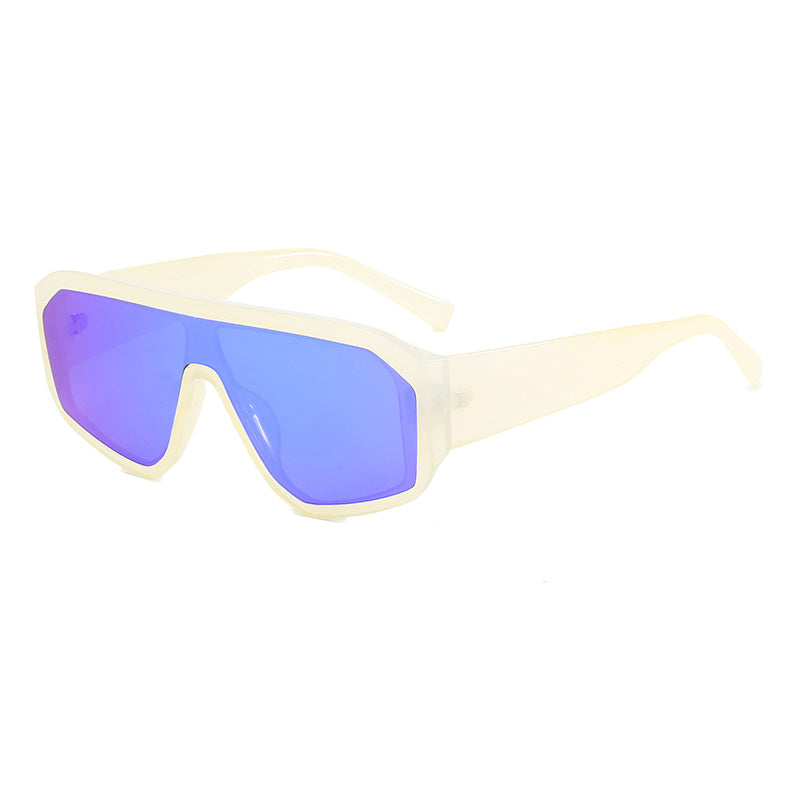 Women Fashionable Oversized Sunglasses in Futuristic Design Stornfield
