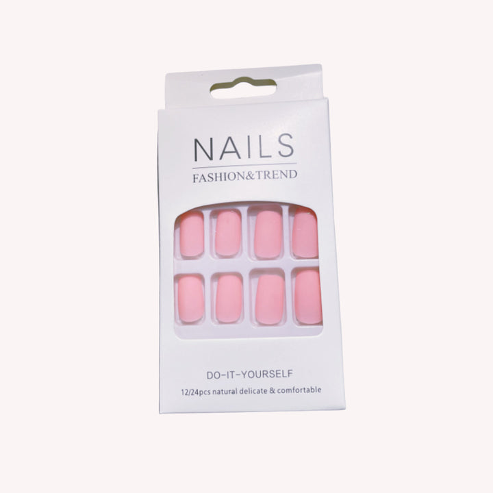 Press-On Nail Kit with Elegant DIY Design Stornfield