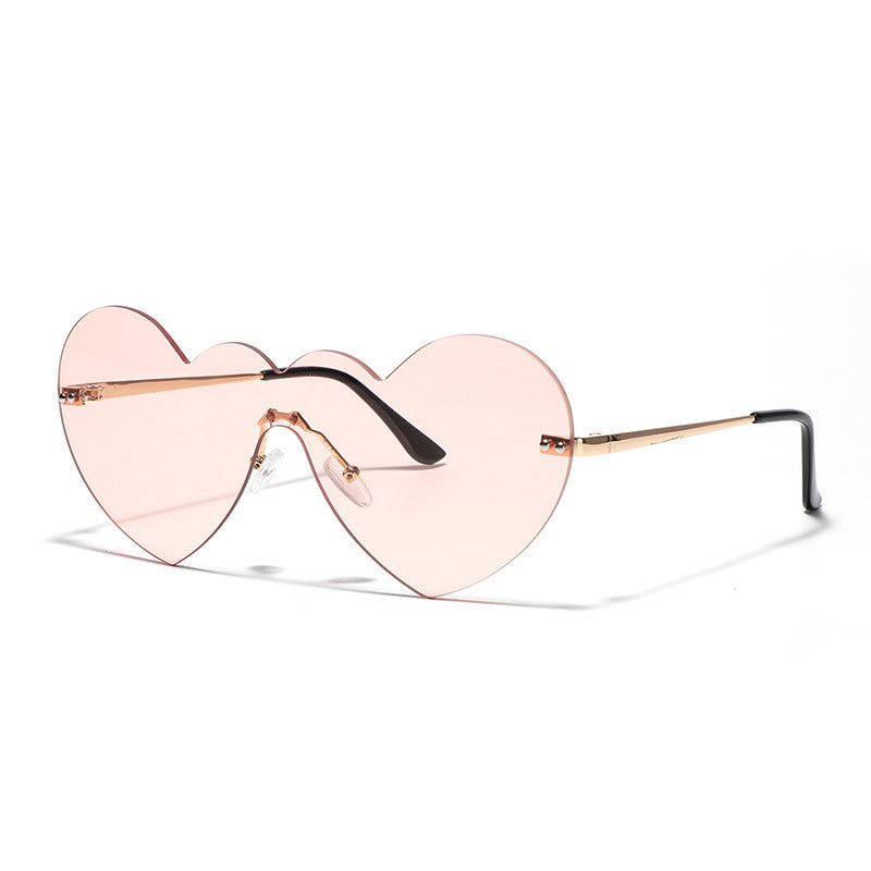 Ladies extravagant heart sunglasses with protective lenses Stornfield