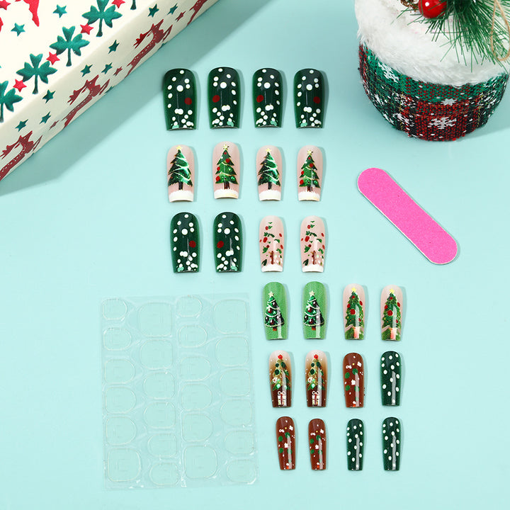 Artificial nails in festive Christmas design Stornfield