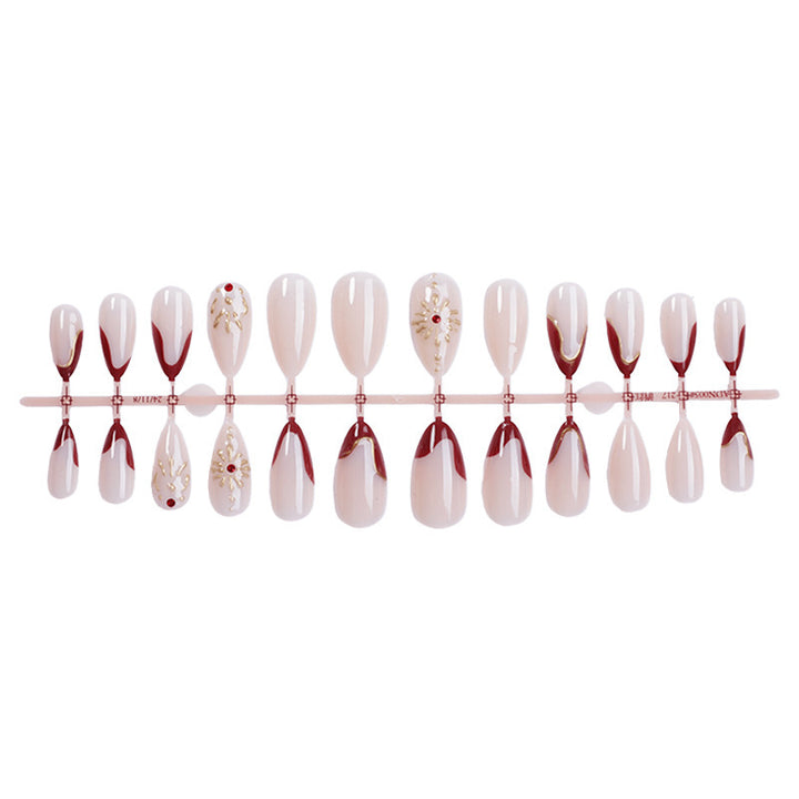 Elegant and artistic fingernails Stornfield
