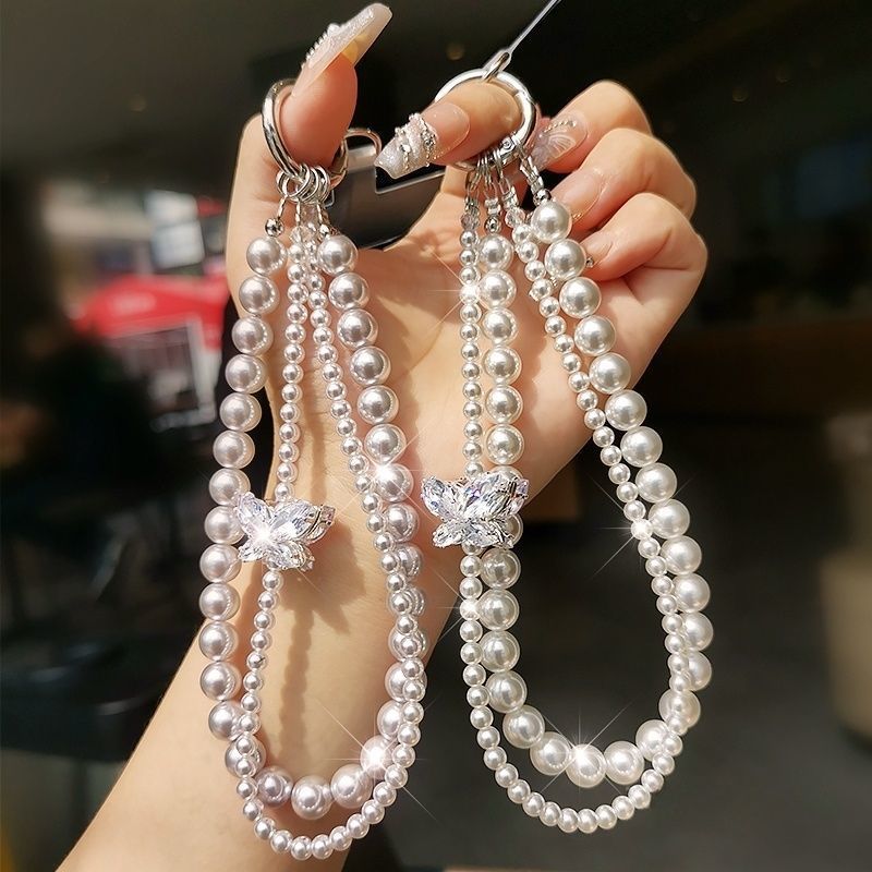 Elegant Pearl Pendant Keychain Stornfield