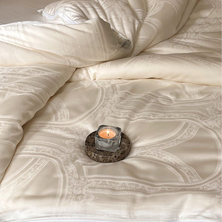 Luxury Satin Jacquard Duvet Cover Set with Baroque Embossed Pattern