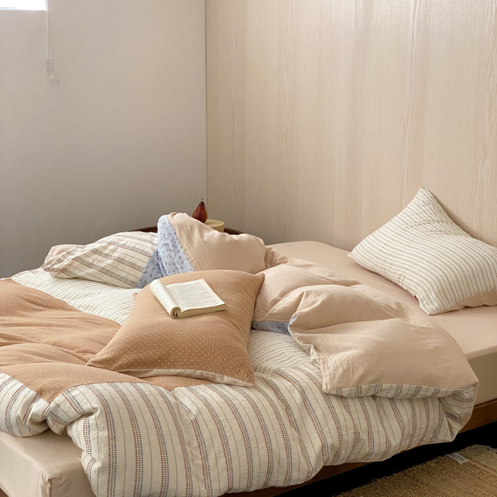 Cotton-Linen Blend Layered Duvet Cover Set with Mixed Stripe Pattern and Microquilt Insert