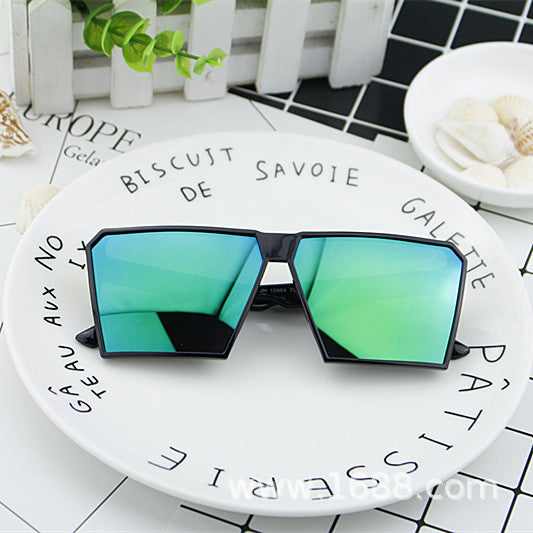 Women's Fashion Sport Sunglasses with Square Frame and Mirrored Lenses Stornfield