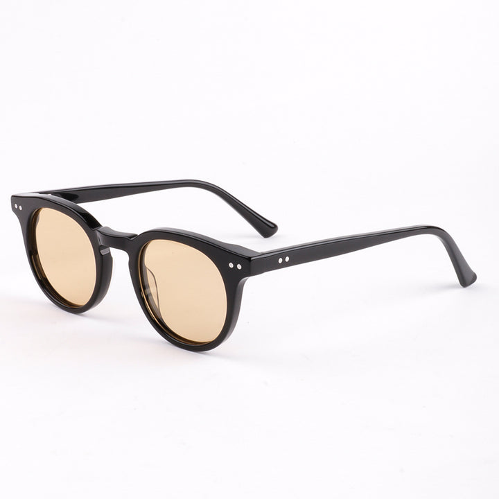 Women's sunglasses in elegant retro style with polarized lenses Stornfield